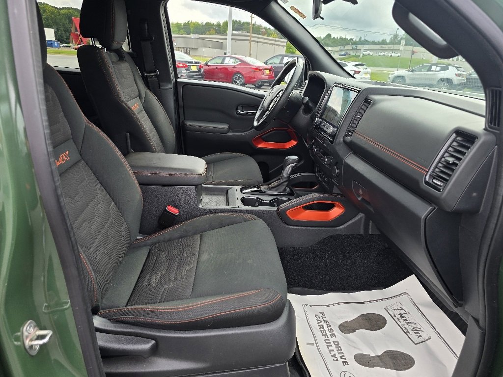 Used 2022 Nissan Frontier PRO-4X w/ Technology Package image 13