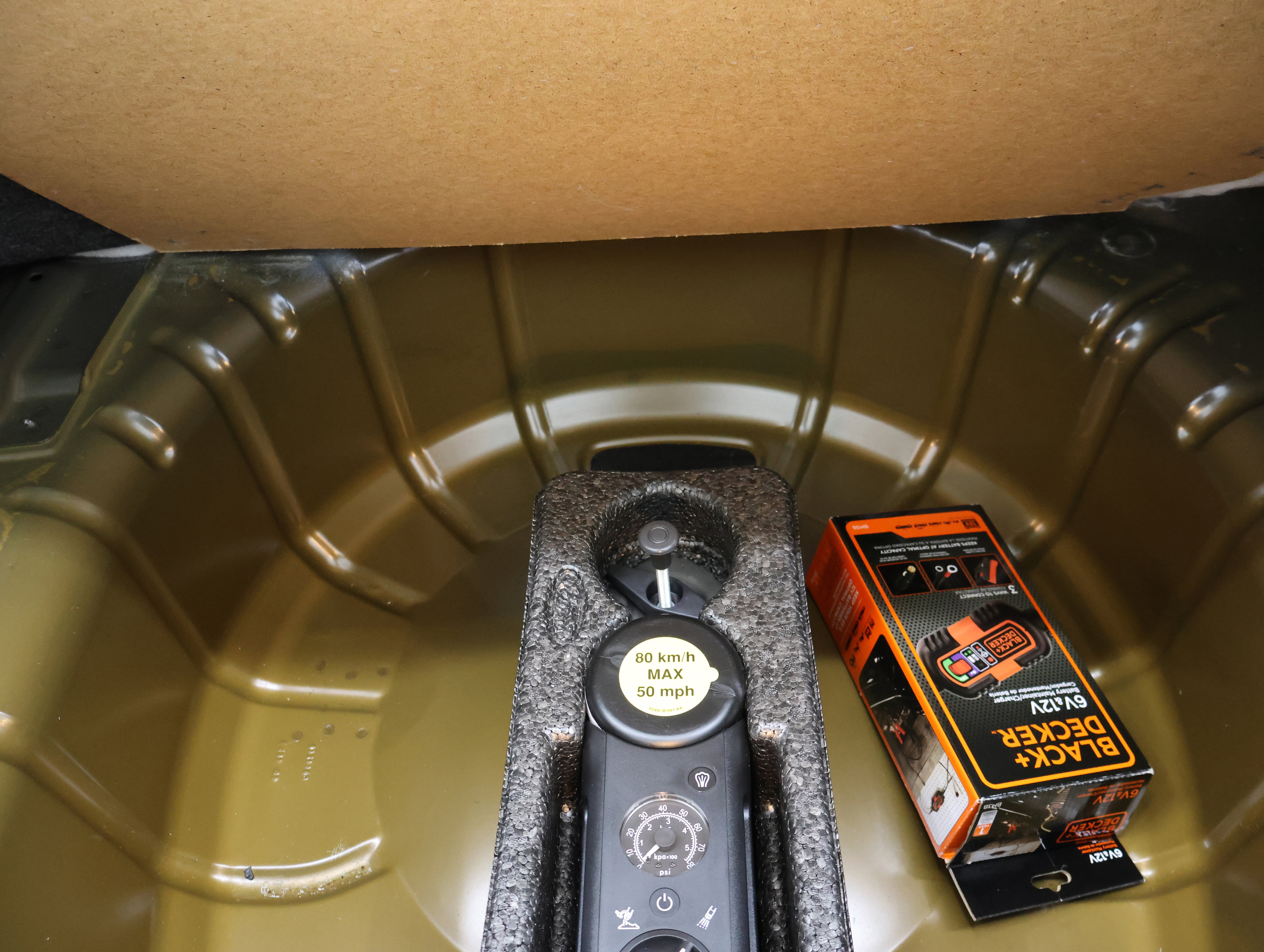 Used 2011 Ford Mustang Shelby GT500 w/ SVT Performance Pkg RWD image 26