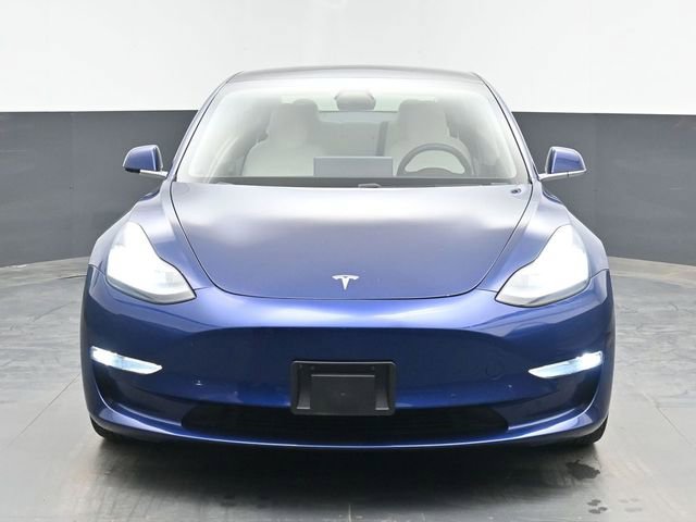 Used 2020 Tesla Model 3 Performance image 3