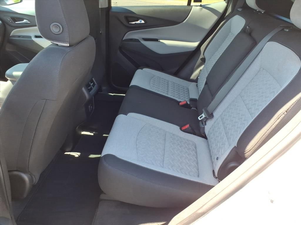 Used 2023 Chevrolet Equinox LT w/ Driver Convenience Package image 7