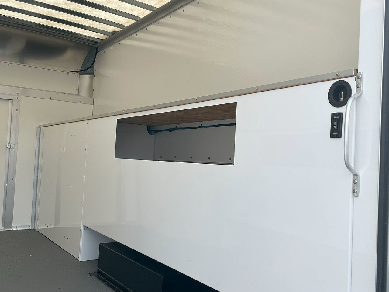 Used 2022 Chevrolet Express 3500 w/ Power Convenience Package image 21