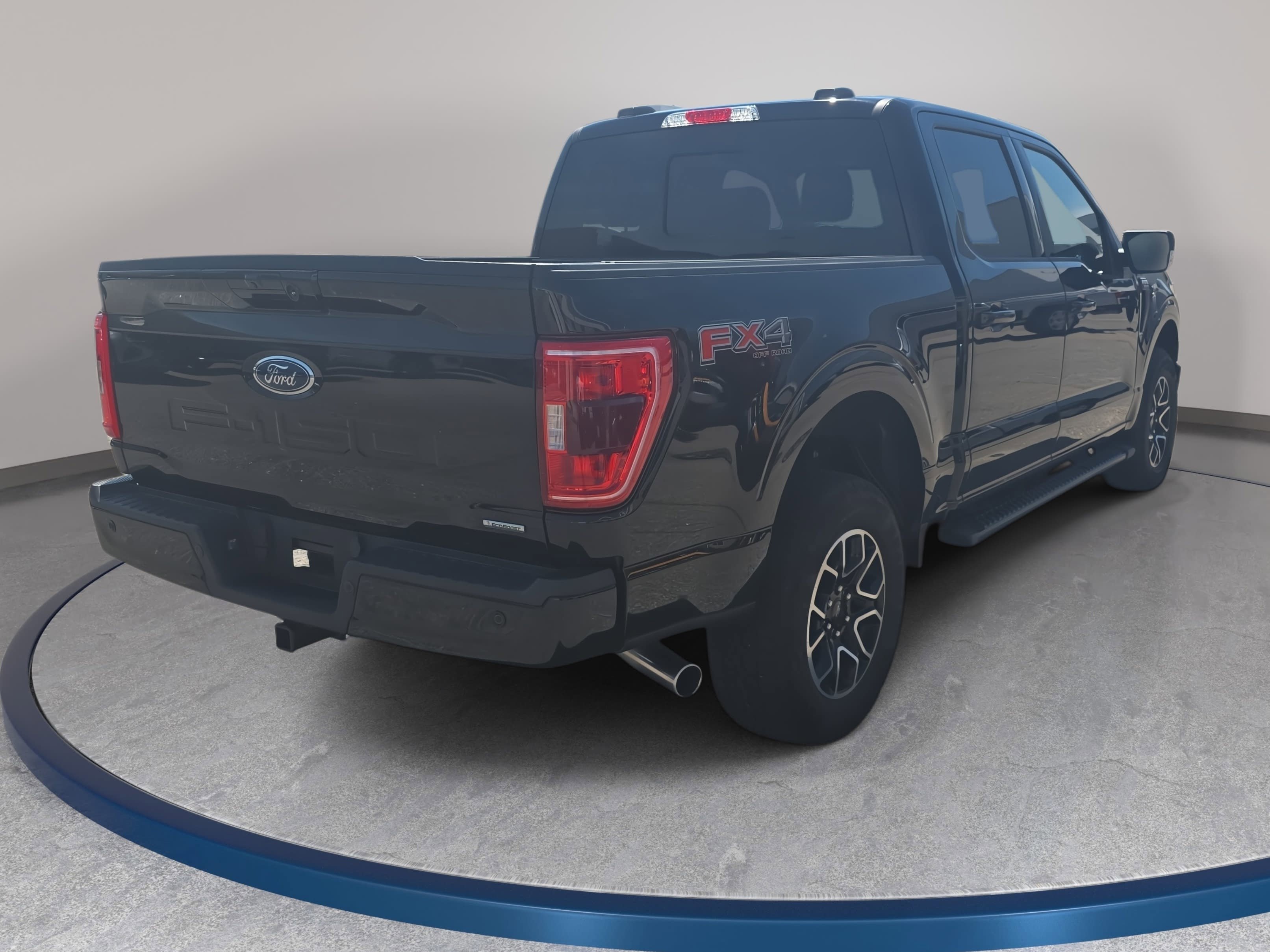 Used 2022 Ford F150 XLT w/ Equipment Group 302A High AWD/4WD image 5