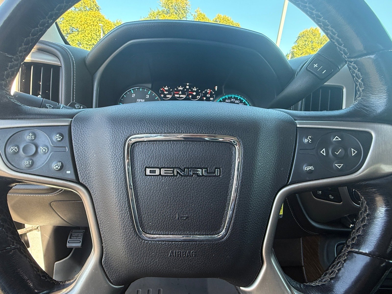Used 2019 GMC Sierra 2500 Denali w/ Duramax Plus Package image 12