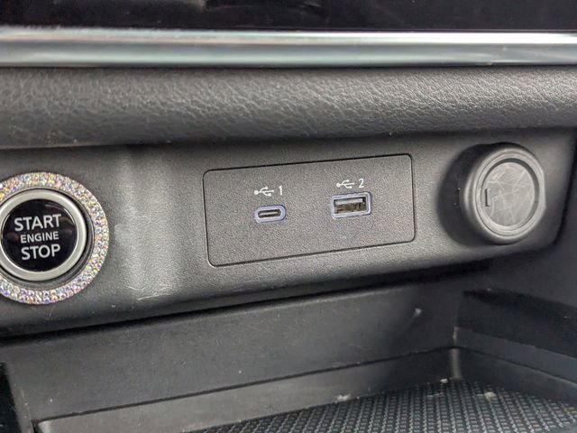 Used 2023 Nissan Rogue S image 29