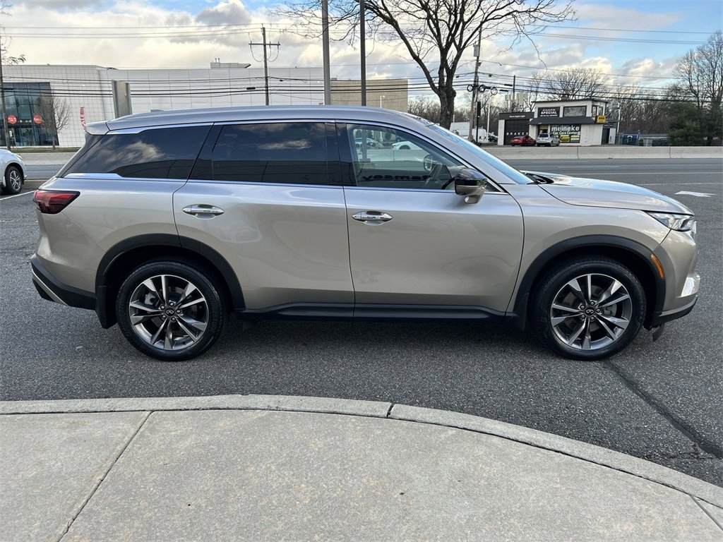 Certified 2023 INFINITI QX60 Luxe w/ Cargo Package image 9