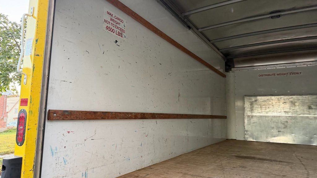 Used 2024 Ford E-350 and Econoline 350 Super Duty w/ Driver's Safety Package image 24