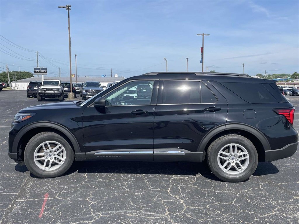 New 2025 Ford Explorer Active image 6