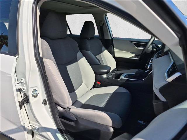 Used 2022 Toyota RAV4 XLE w/ Convenience Package FWD image 20