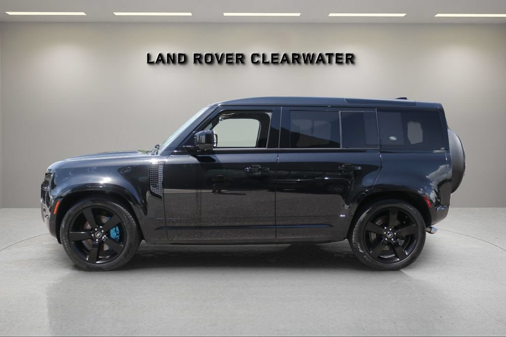 Used 2022 Land Rover Defender 110 V8 AWD/4WD image 2