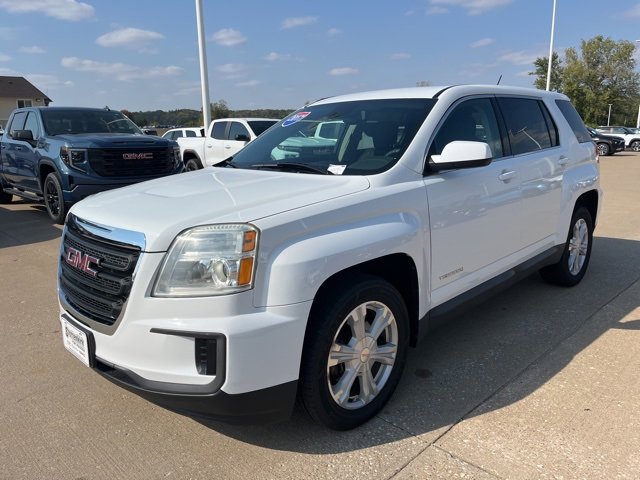 Used 2017 GMC Terrain SLE image 8