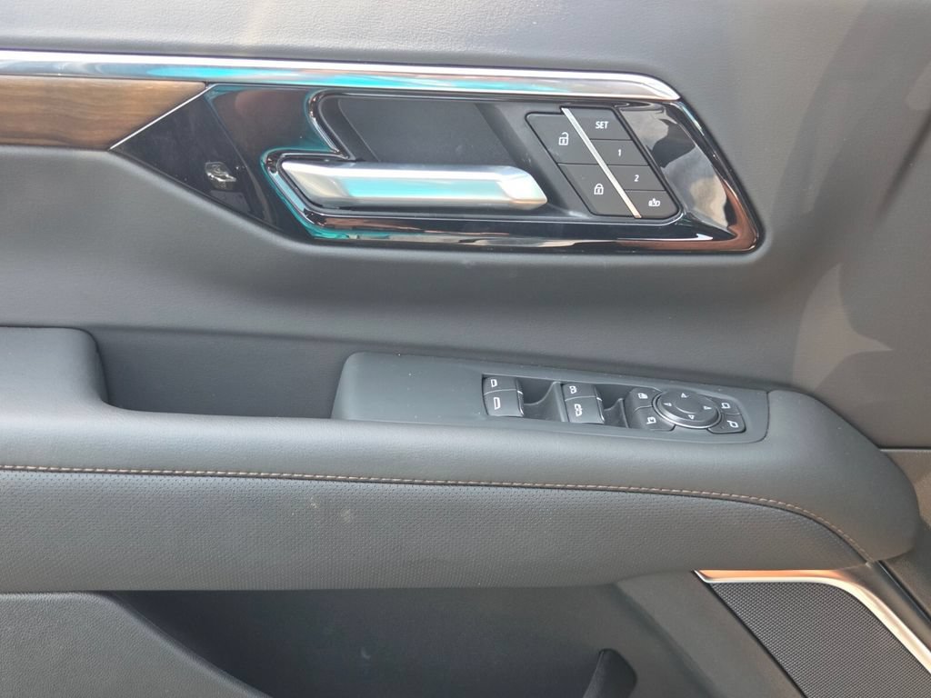 New 2026 Chevrolet Suburban High Country AWD/4WD image 26