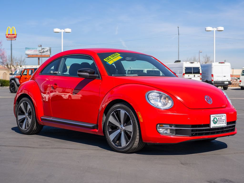 Used 2013 Volkswagen Beetle 2.0T image 1