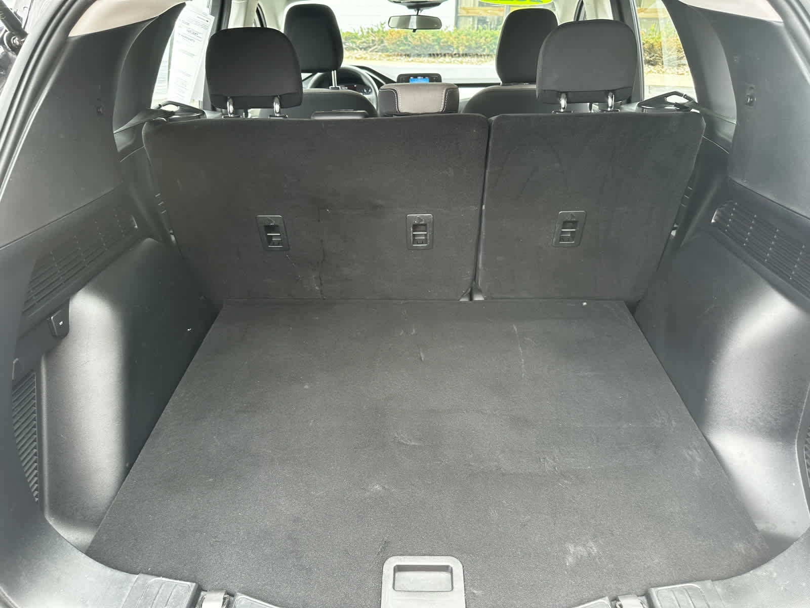 Used 2022 Ford Escape S AWD/4WD image 11