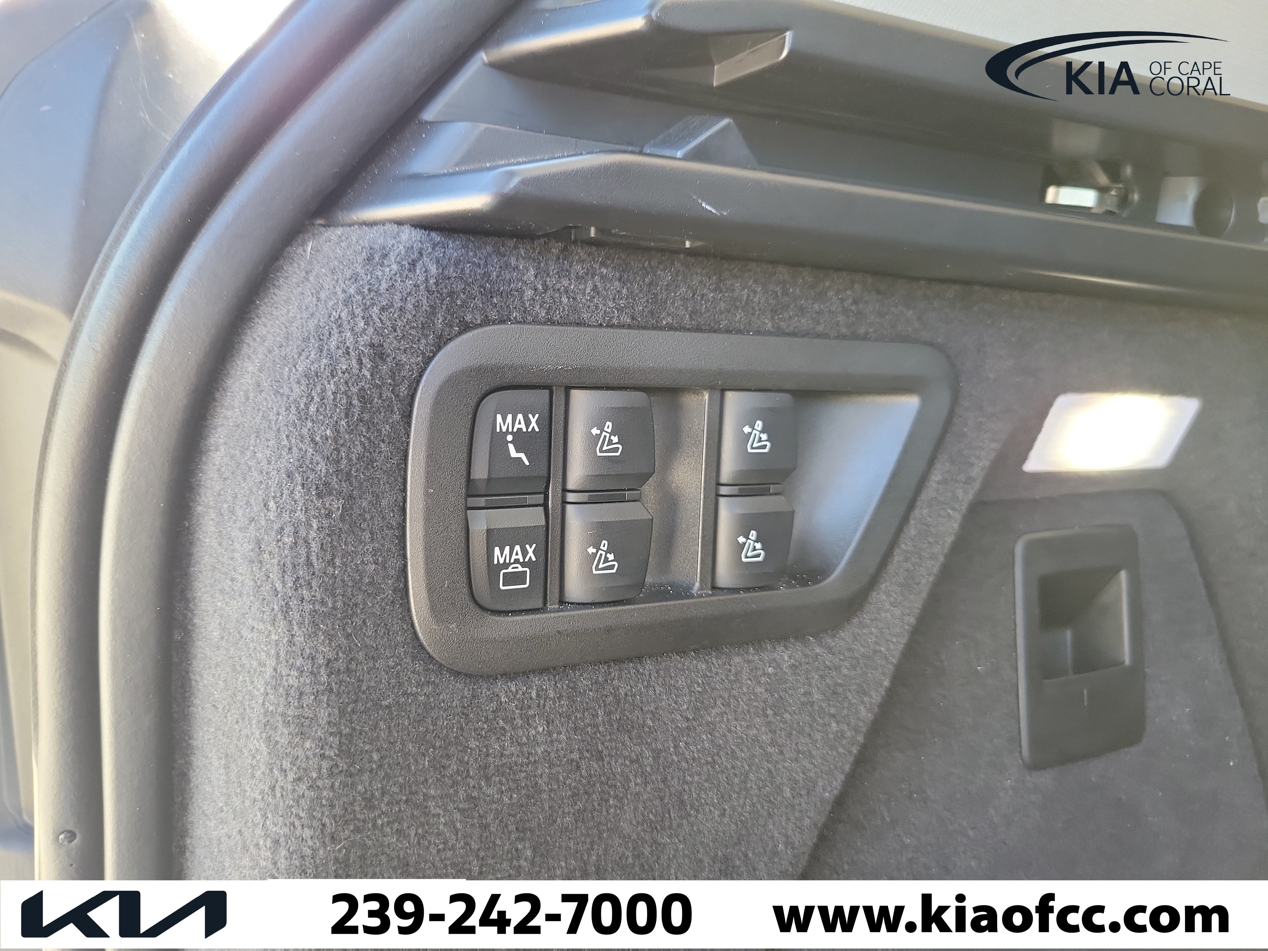 Used 2026 BMW X7 xDrive40i AWD/4WD image 14