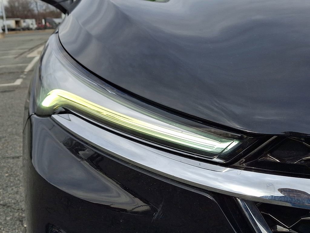 Used 2023 Buick Enclave Avenir w/ LPO, Floor Liner Package image 9