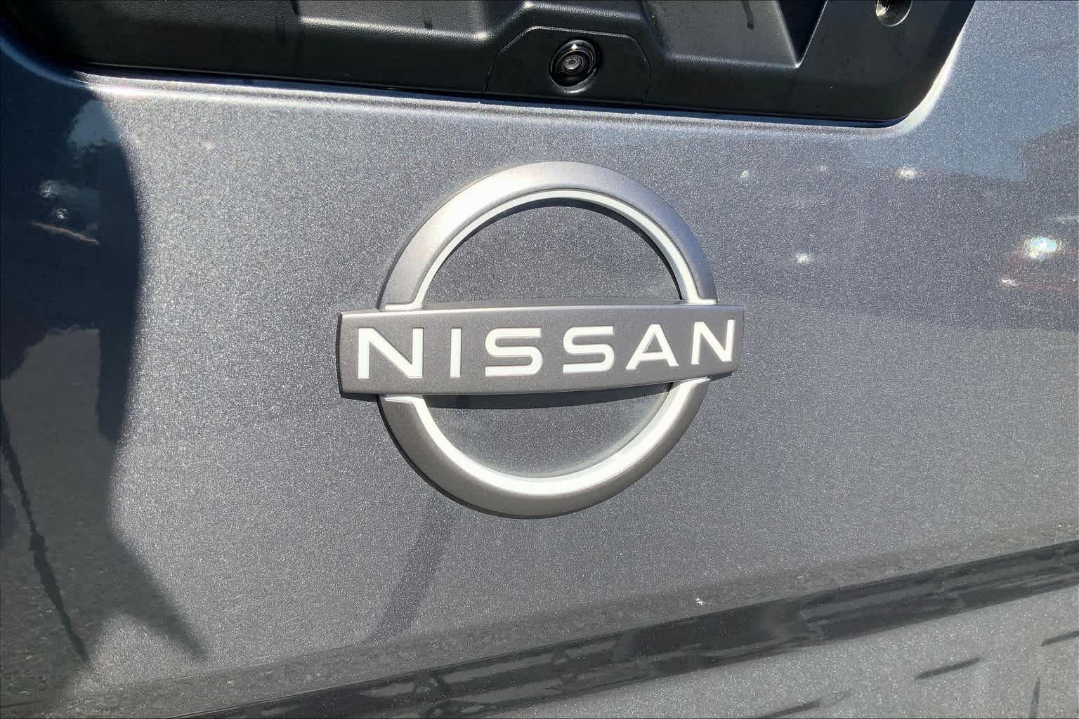 Used 2023 Nissan Frontier SV w/ Technology Package RWD image 29