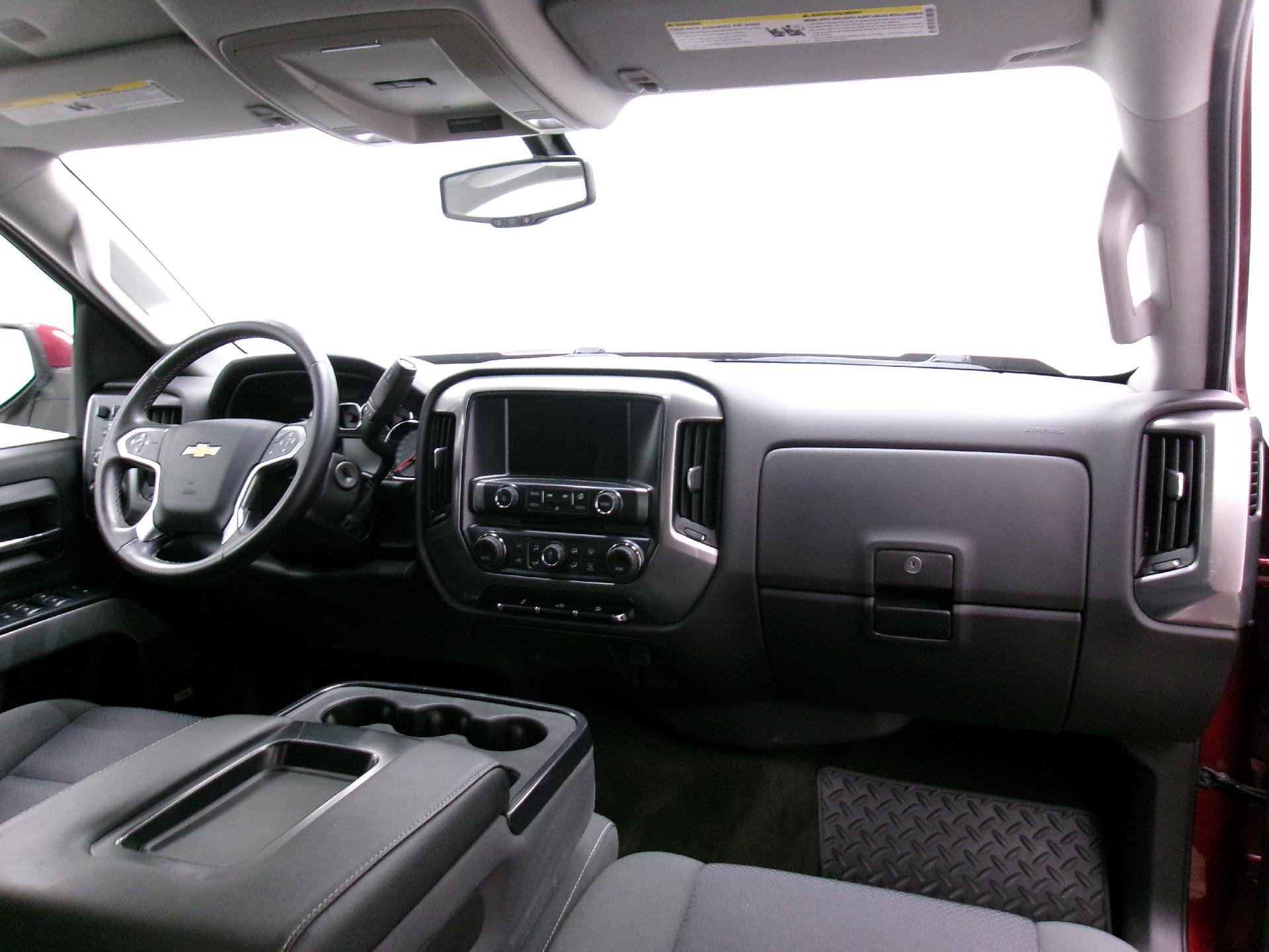 Used 2017 Chevrolet Silverado 1500 LT w/ All Star Edition AWD/4WD image 18