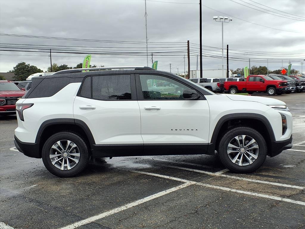New 2026 Chevrolet Equinox LT image 3