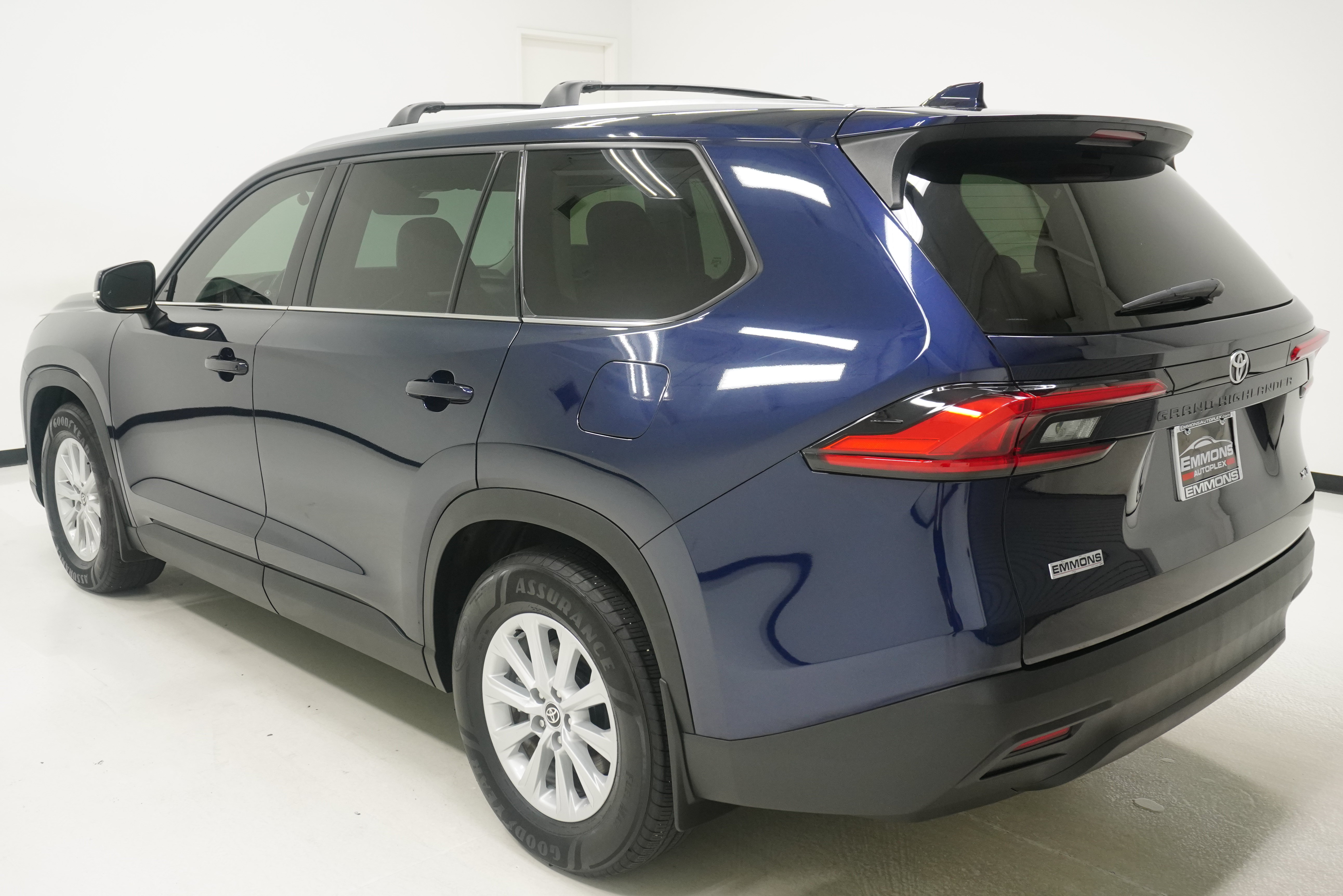 Used 2024 Toyota Grand Highlander FWD image 6