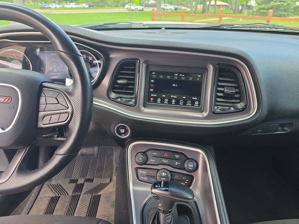 Used 2022 Dodge Challenger R/T RWD image 18