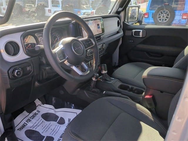 Used 2024 Jeep Wrangler Sahara w/ Safety Group image 9