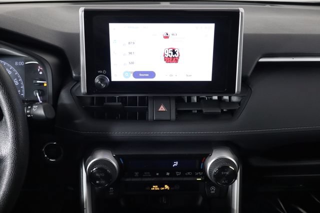 Used 2025 Toyota RAV4 XLE FWD image 24