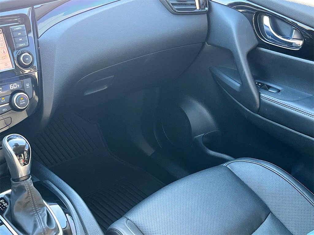 Used 2022 Nissan Rogue Sport SL w/ Premium Package image 25