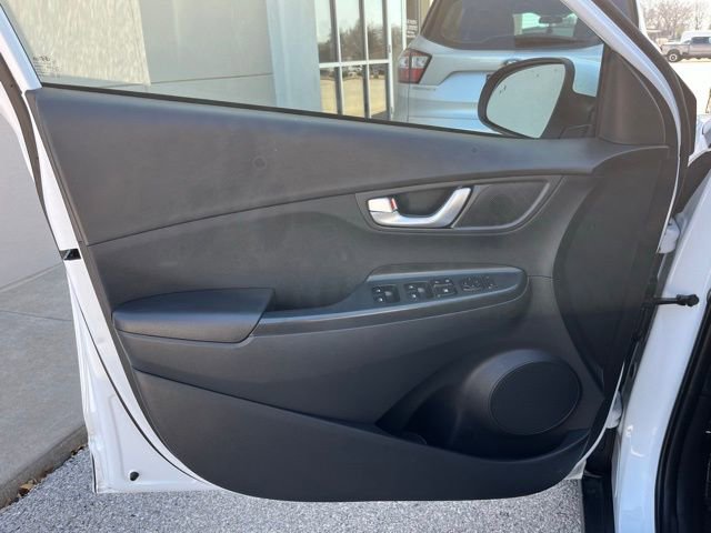 Used 2023 Hyundai Kona SEL image 13