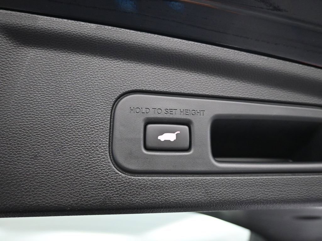 Certified 2023 Acura MDX SH-AWD w/ Technology Package image 24