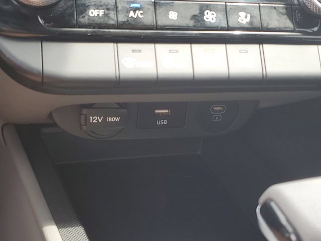 Certified 2024 Hyundai Elantra SEL FWD image 27