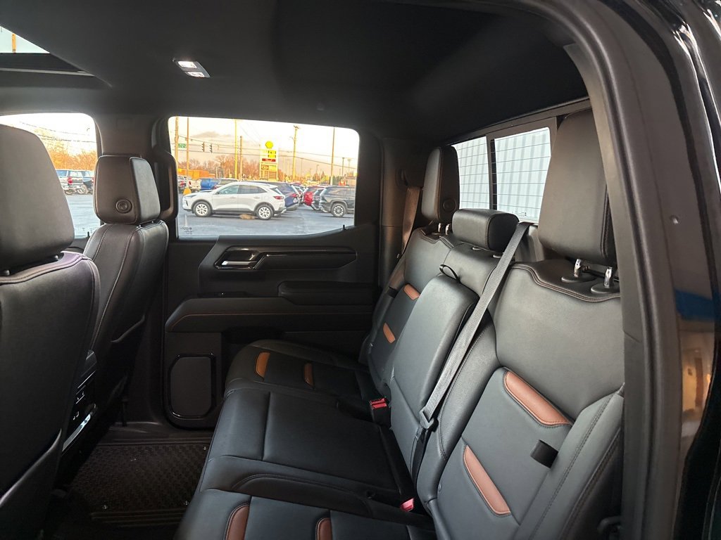 Used 2022 GMC Sierra 1500 AT4 w/ AT4 Premium Package image 32