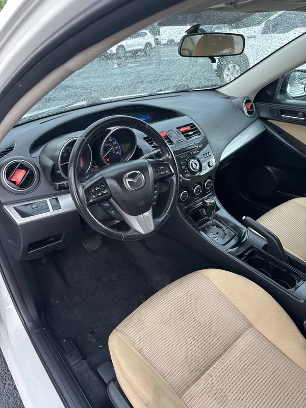Used 2013 MAZDA MAZDA3 i Touring FWD image 21