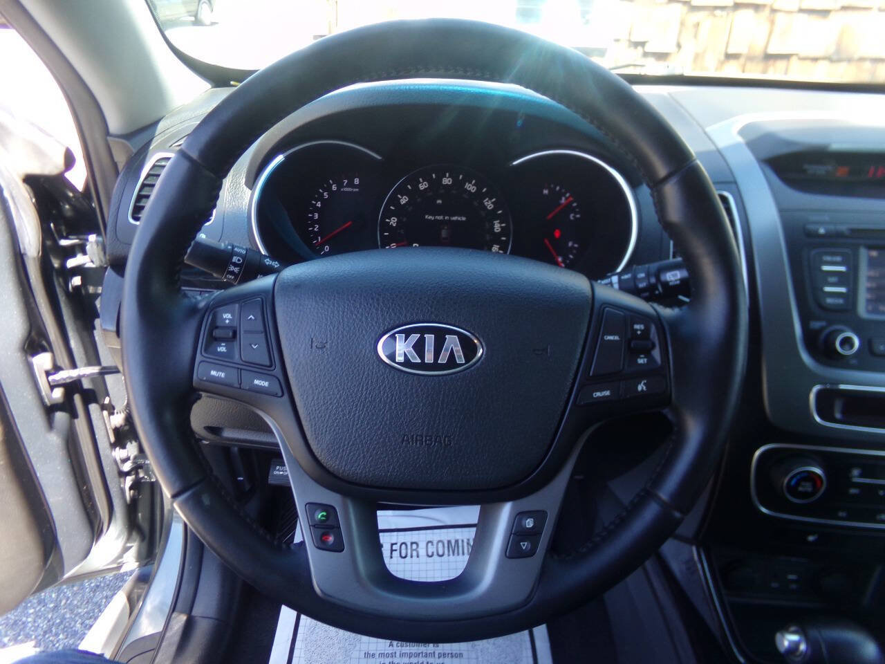 Used 2014 Kia Sorento EX AWD/4WD image 16