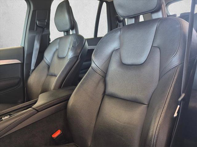 Used 2017 Volvo XC90 T5 Momentum w/ Vision Package FWD image 13