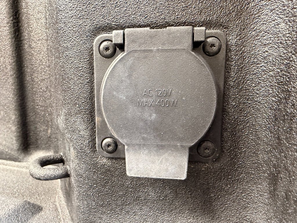 Used 2024 Chevrolet Silverado 2500 LT w/ Midnight Edition image 9