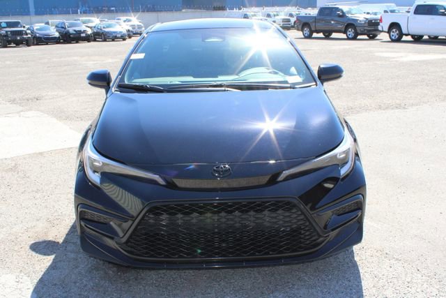 Used 2025 Toyota Corolla SE FWD image 2