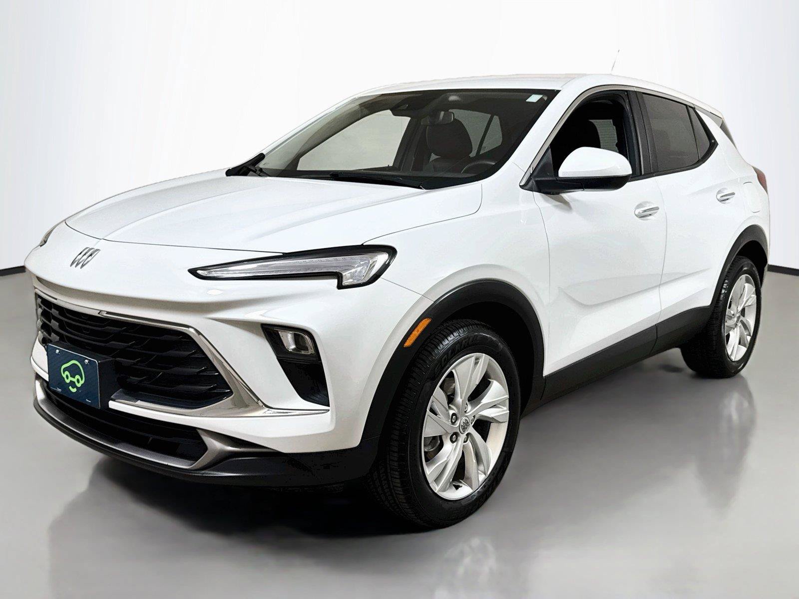 Certified 2025 Buick Encore GX Preferred FWD image 1