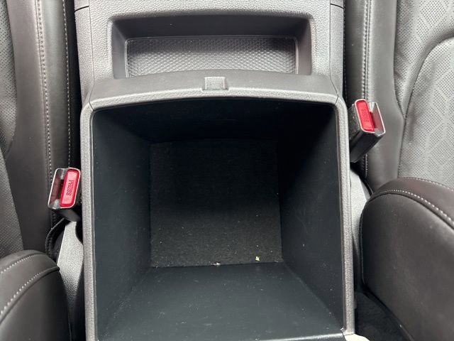 Used 2024 Kia Carnival LX image 28