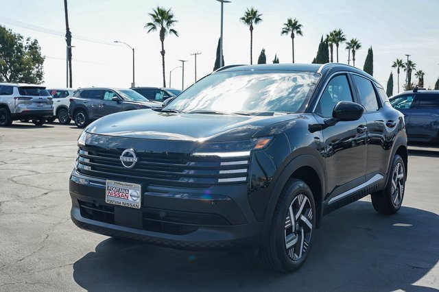 New 2026 Nissan Kicks SV image 4