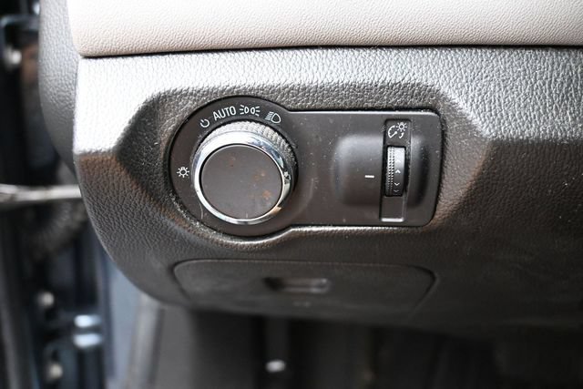 Used 2012 Chevrolet Cruze LS FWD image 15