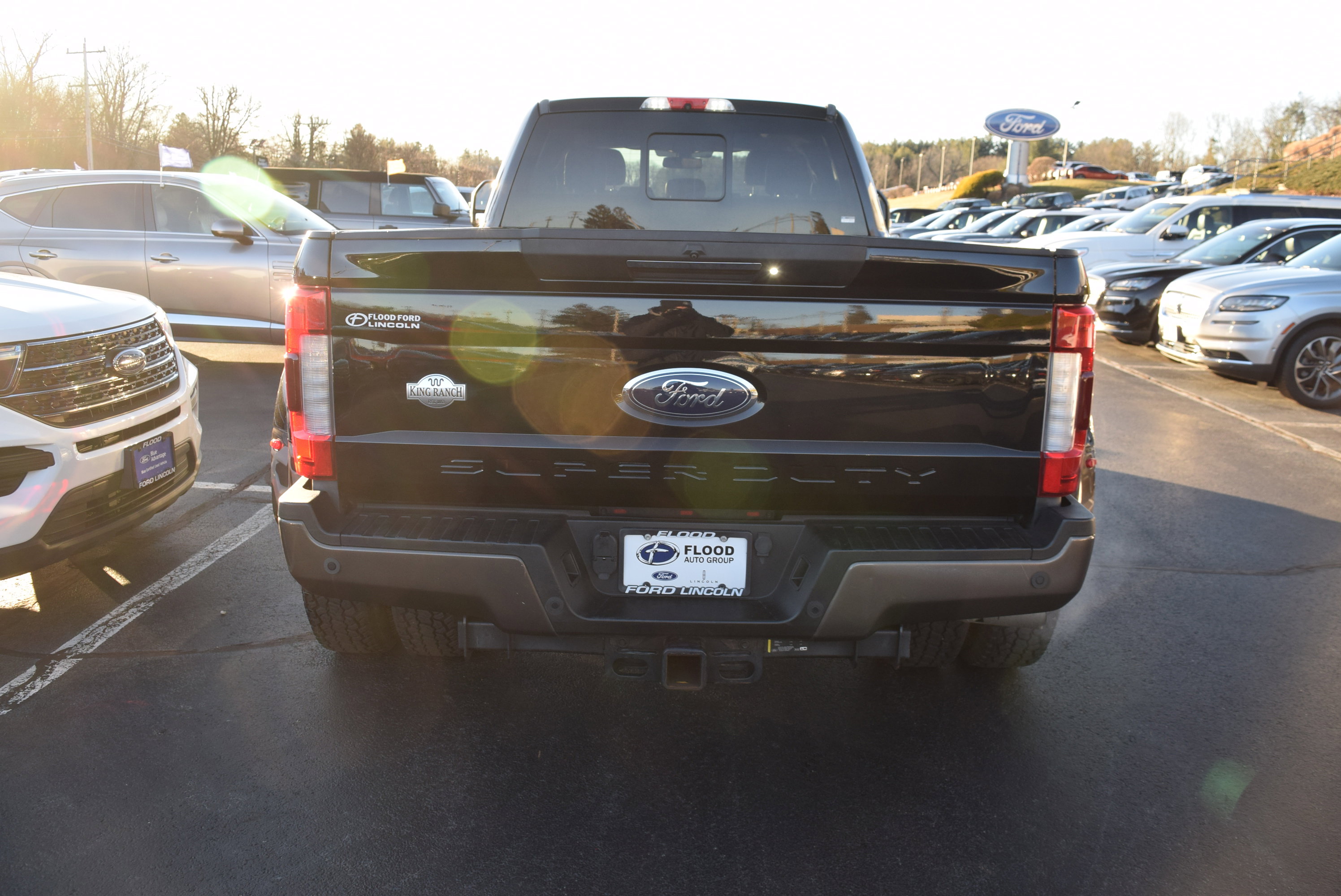 Used 2017 Ford F350 King Ranch w/ King Ranch Ultimate Package image 5