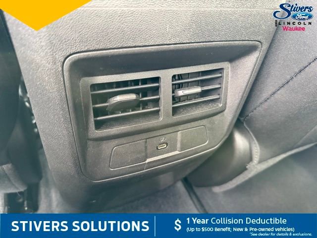 Used 2023 Chevrolet Colorado LT w/ LT Convenience Package image 10