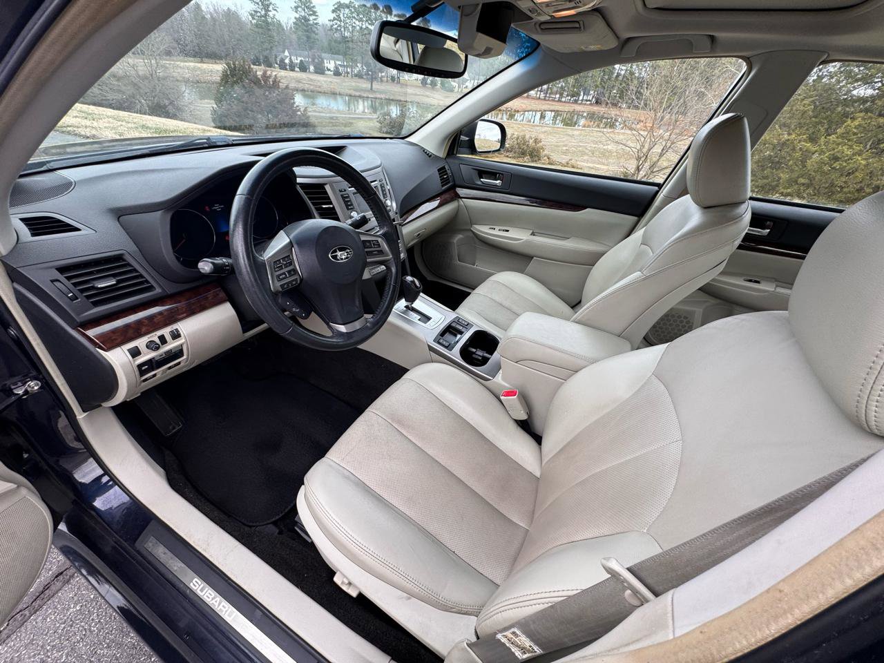 Used 2014 Subaru Legacy 2.5i Limited w/ Moonroof Package AWD/4WD image 23