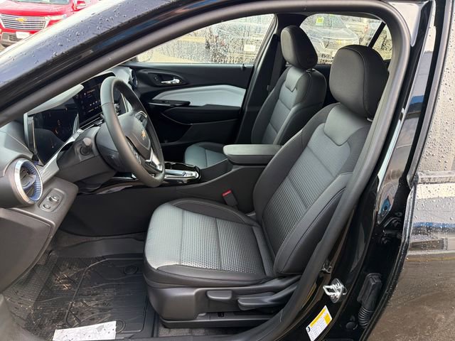 New 2026 Chevrolet Trax LT w/ Driver Confidence Package FWD image 10
