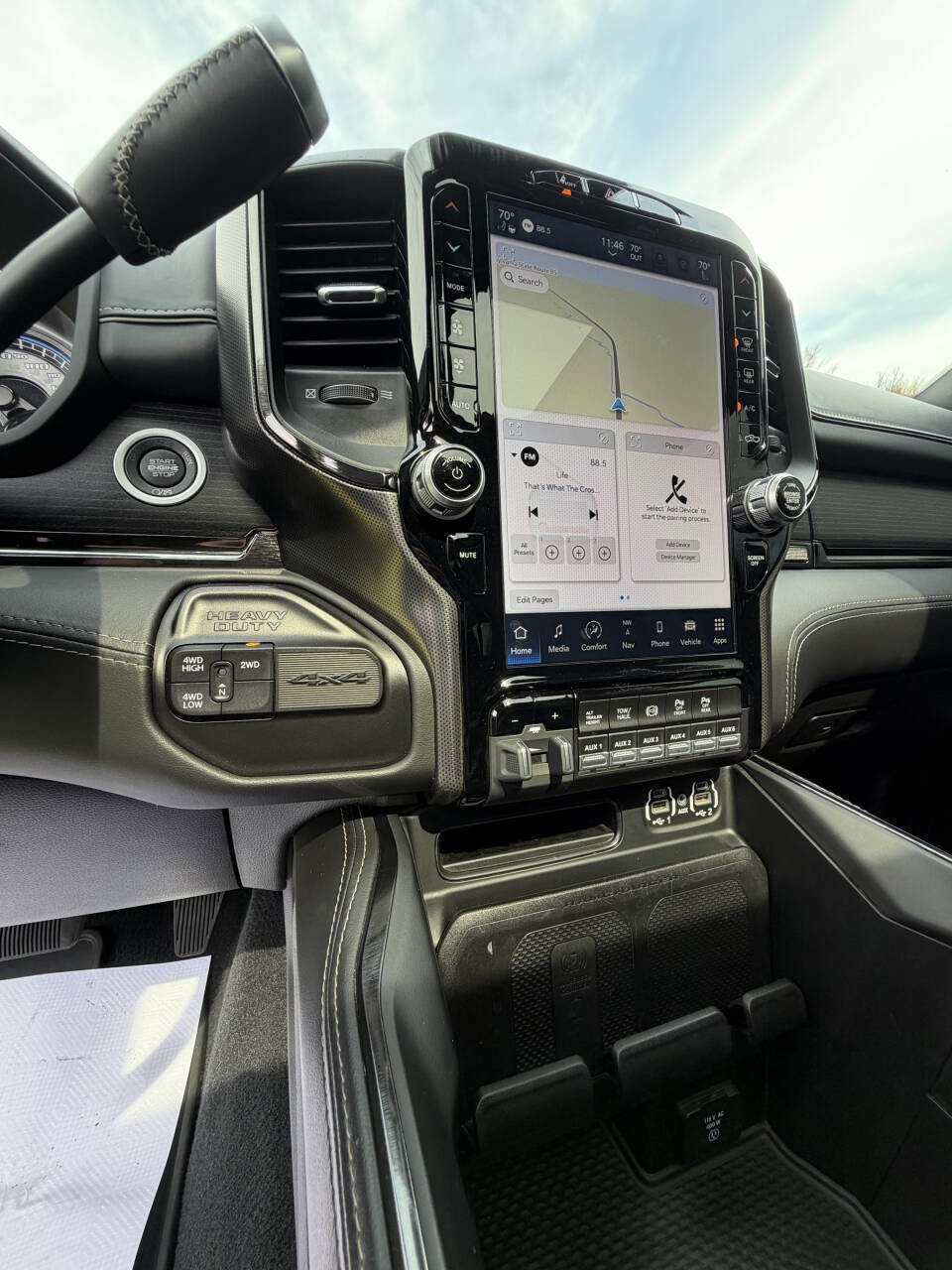 Used 2022 RAM 3500 Limited image 29