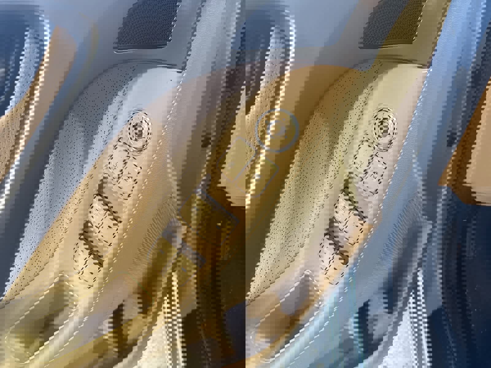 Used 2013 Hyundai Elantra Limited w/ Technology Pkg image 16