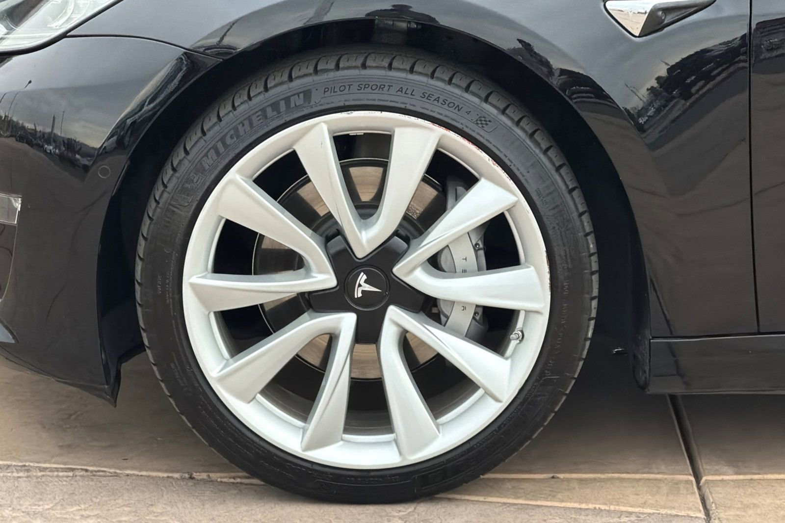 Used 2017 Tesla Model 3 Long Range image 30