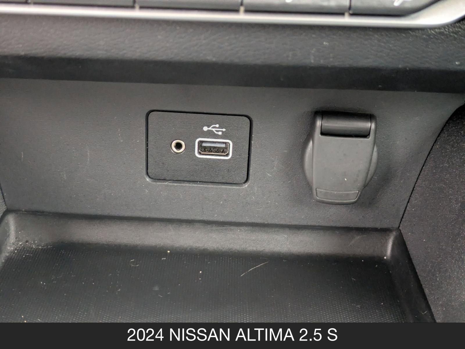 Used 2024 Nissan Altima 2.5 S image 21