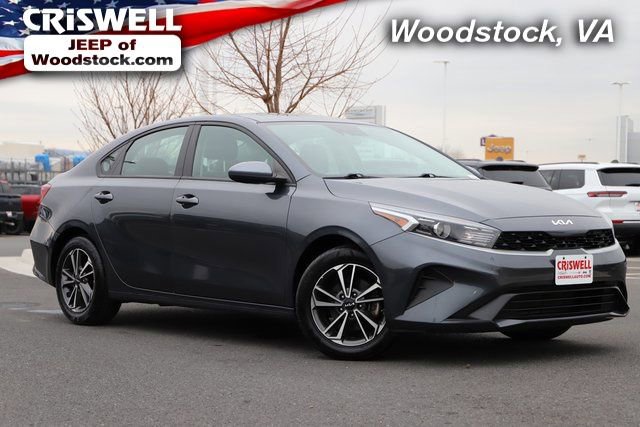 Used 2023 Kia Forte LXS image 1
