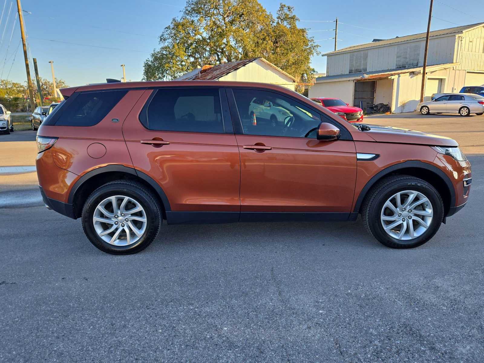 Used 2018 Land Rover Discovery Sport HSE image 15